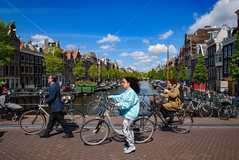tour en bicicleta por amsterdam ()